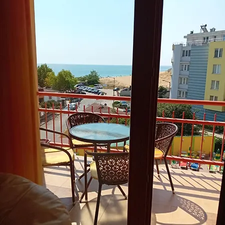 Apartment златна дюна - до южния плаж на *